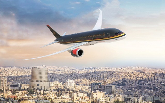 الأردن يعلق الرحلات الجوية مع مصر