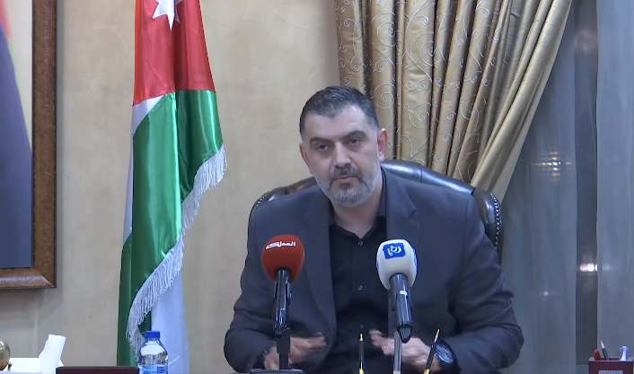 وزير العمل يصدر تعليمات ’العمل عن