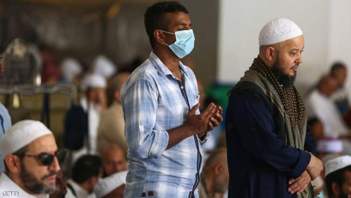 قرارات سعودية مهمة لمواجهة كورونا.. والتطبيق