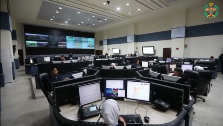 43 الف أردني يتصلون بمركز القيادة