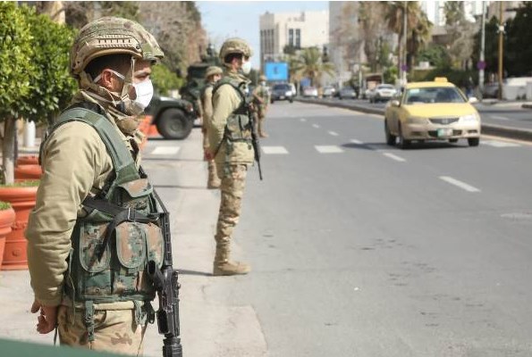 لماذا أغلق الجيش عمّان