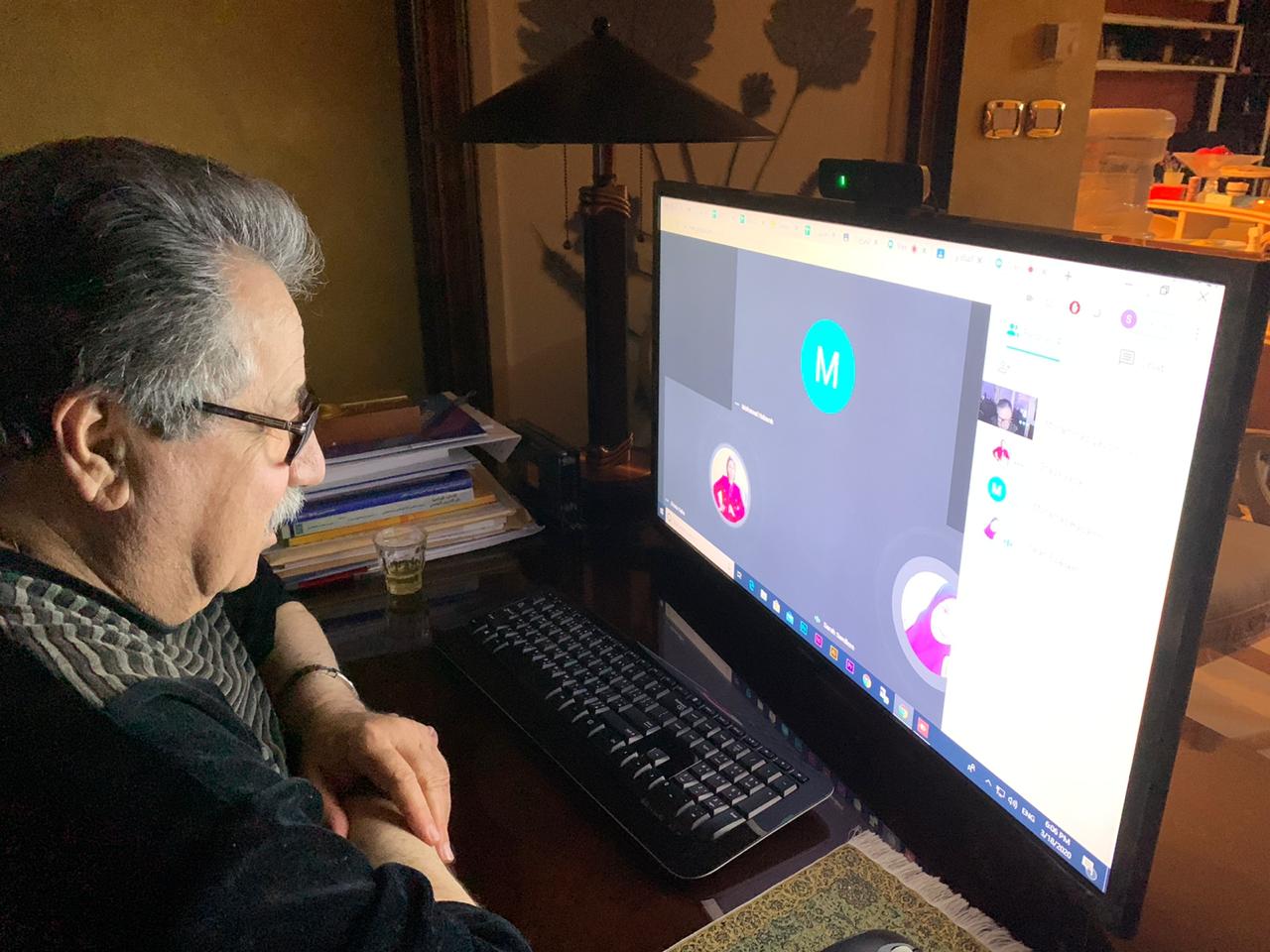 الخوارزمي الجامعية تطبق التعليم عن بعد