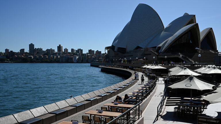 أستراليا تمنع غير المقيمين من دخول