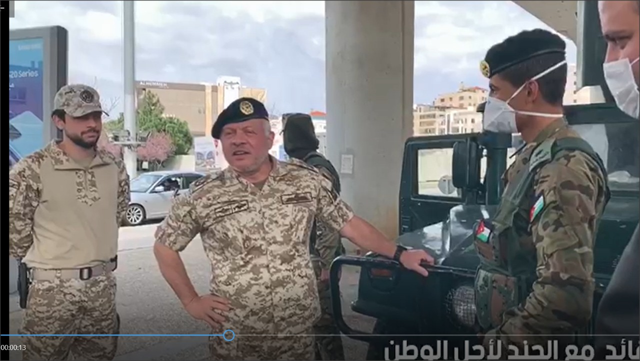 الملك مع الجند في الميدان: حبيت