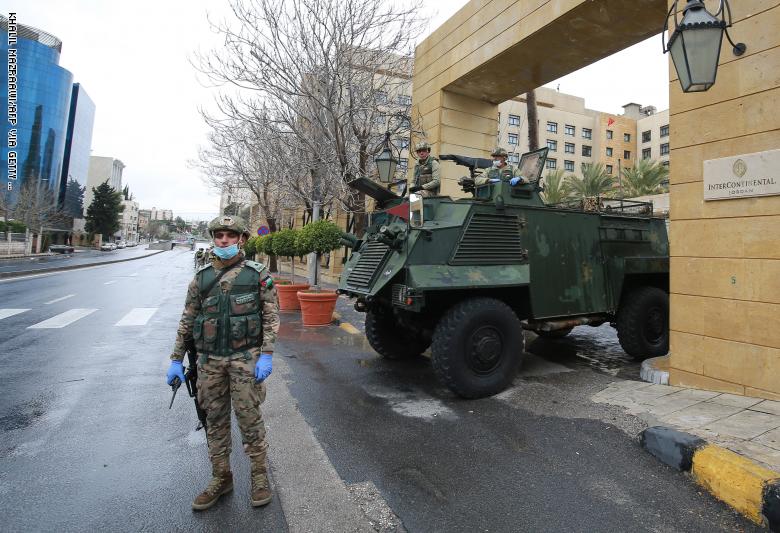 مختصون: إجراءات الحكومة لمواجهة كورونا تتسق