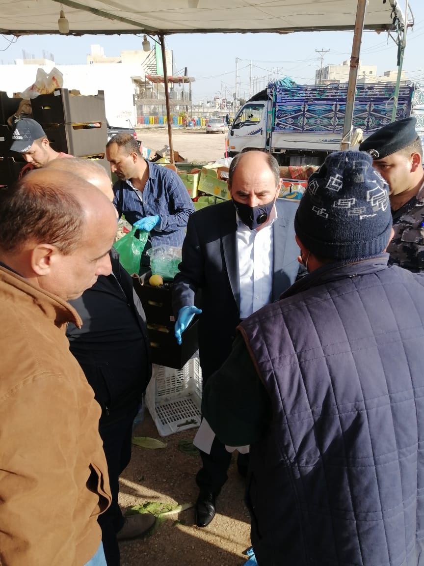 وزير الأشغال يوعز بإغلاق محلات مخالفة