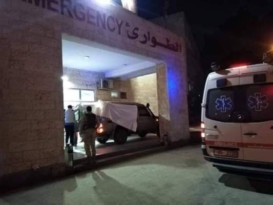 عسكريون أردنيون ينقذون سيدة سورية وجنينها..