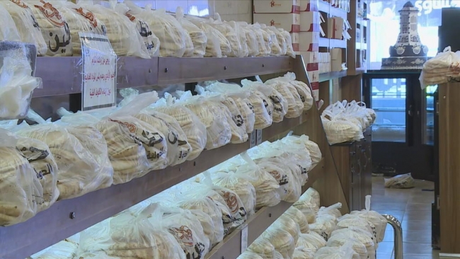 المخابز فارغة.. والمحال التجارية عادت الى