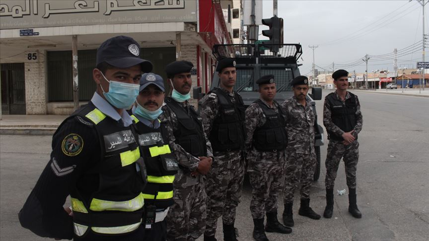 تعقيم المفرق .. جرعات يومية مضادة