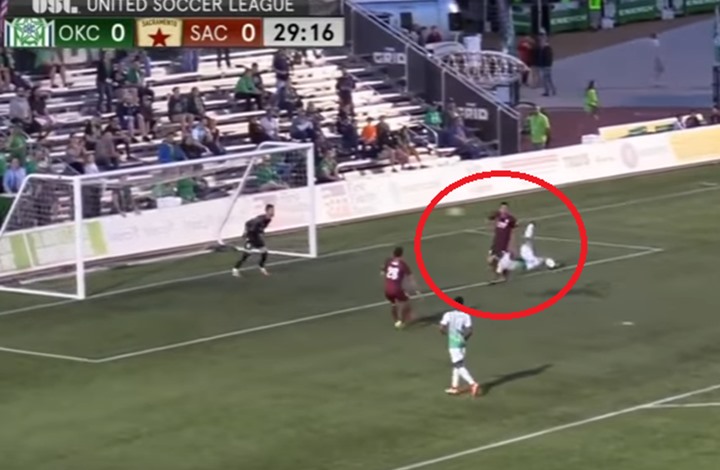 هدف ساحر من مقصية وتمريرة بهلوانية