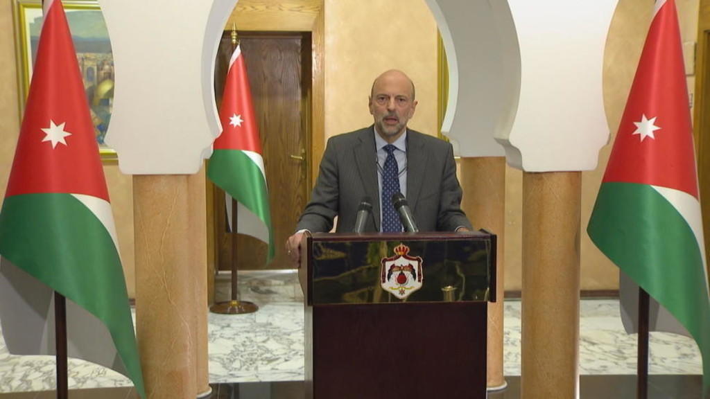 رئيس الوزراء يلتقي القطاعين الصناعي والتجاري