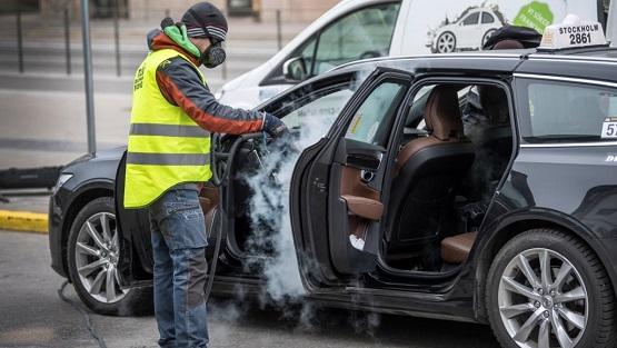 تراخي السويد بمواجهة كورونا يهددها بآلاف