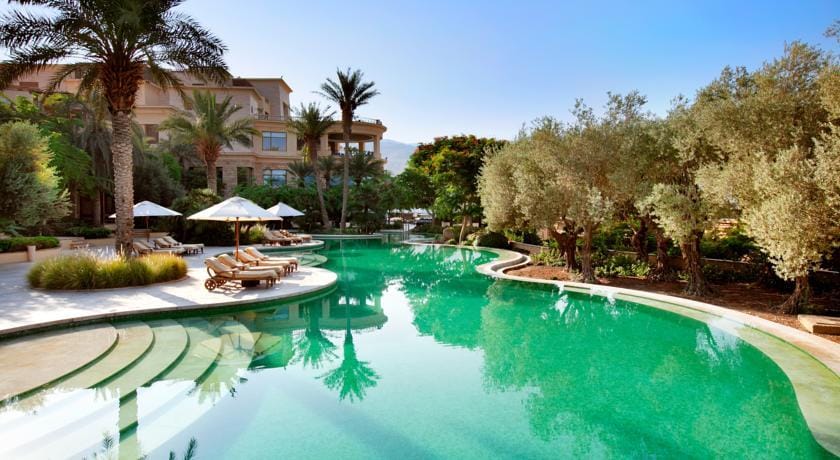 فندق كمبينسكي عشتار البحر الميت يعيد