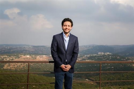 ولي العهد يهاتف محافظ اربد للاطمئنان