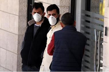 مطالب بتشديد العقوبات على ’مستهتري‘ الحجر