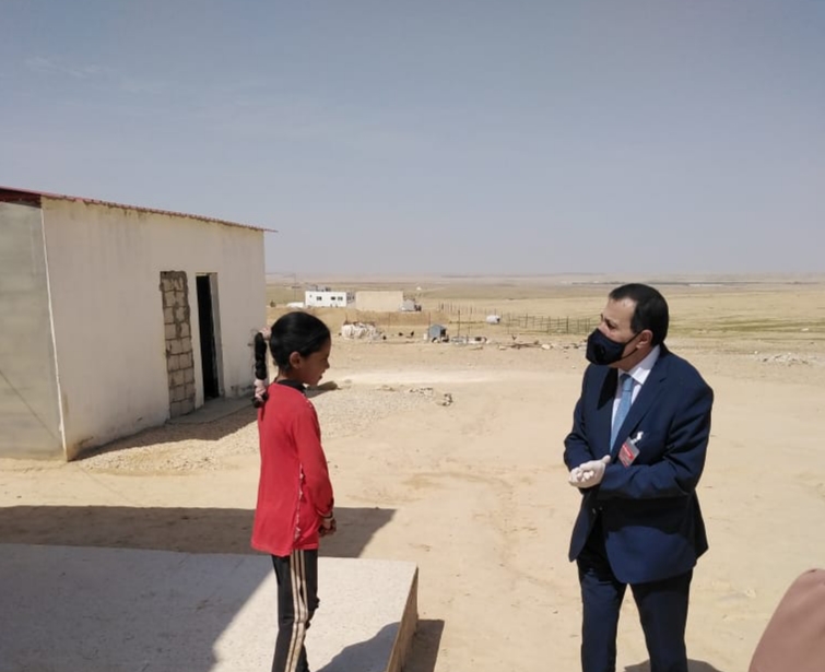 النعيمي يتابع تفاعل الطلبة في التعليم