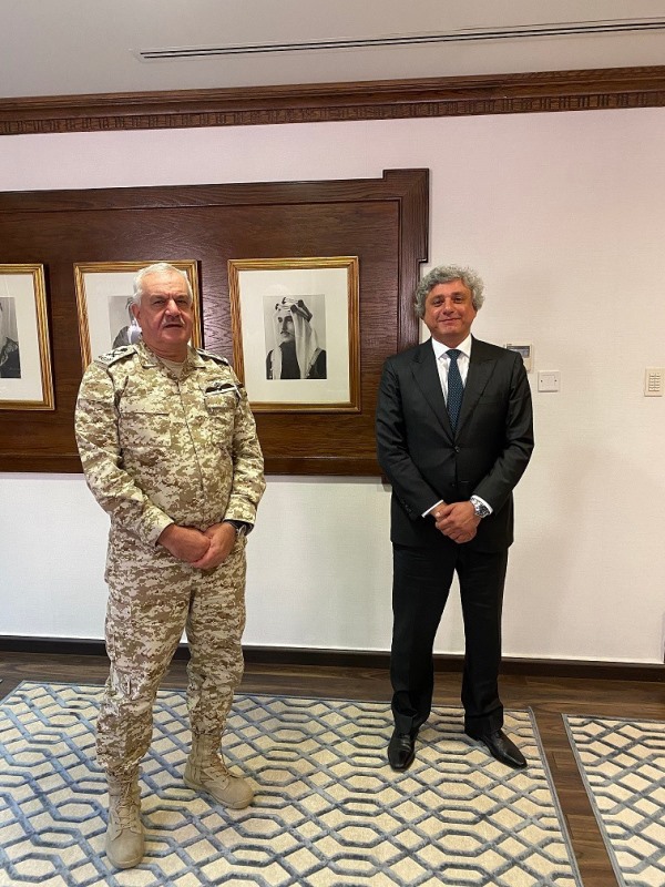 القوات المسلحة الأردنية تستلم دعما بقيمة