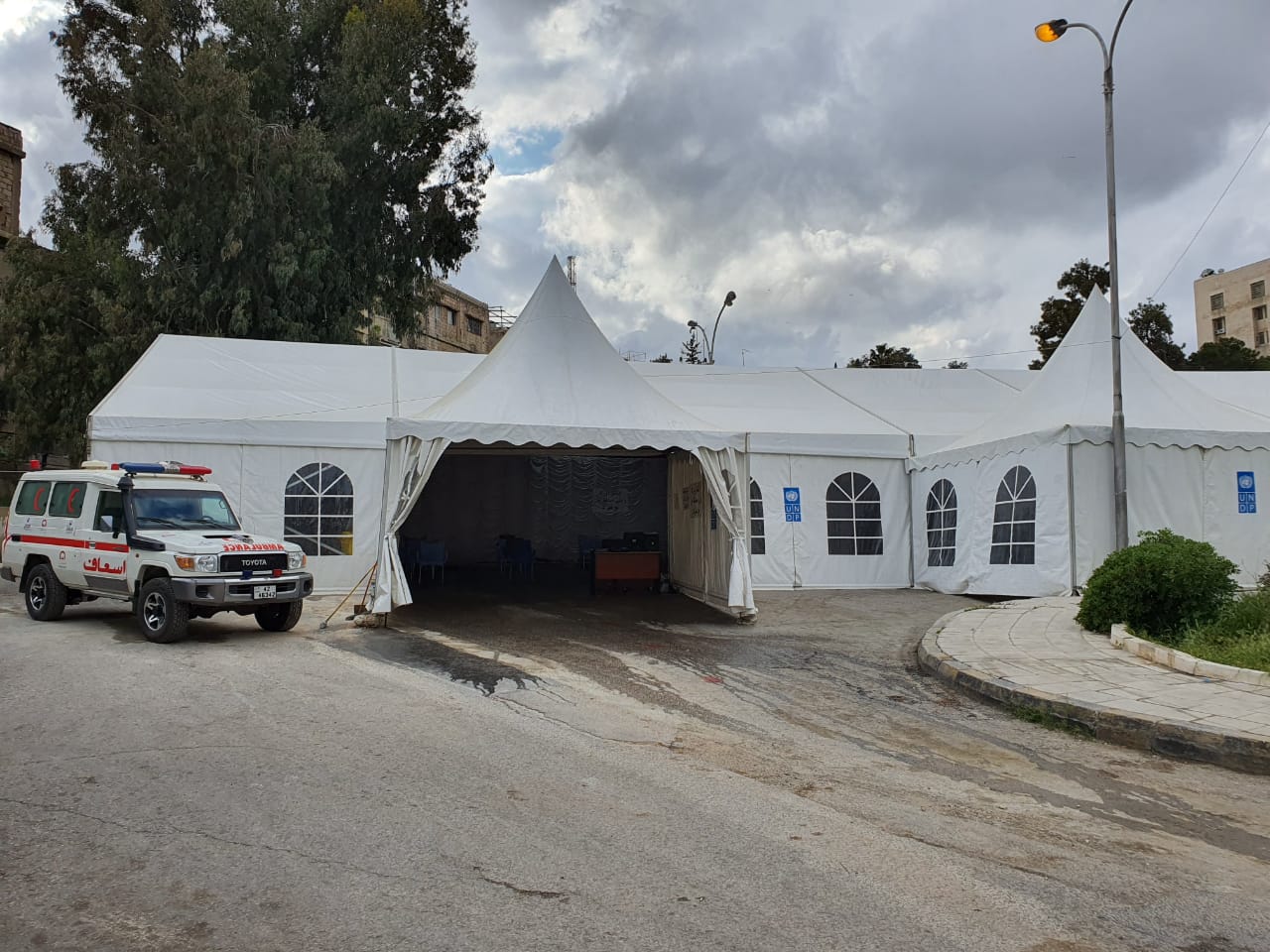 خيمة ميدانية طبية بدعم جمعية العون