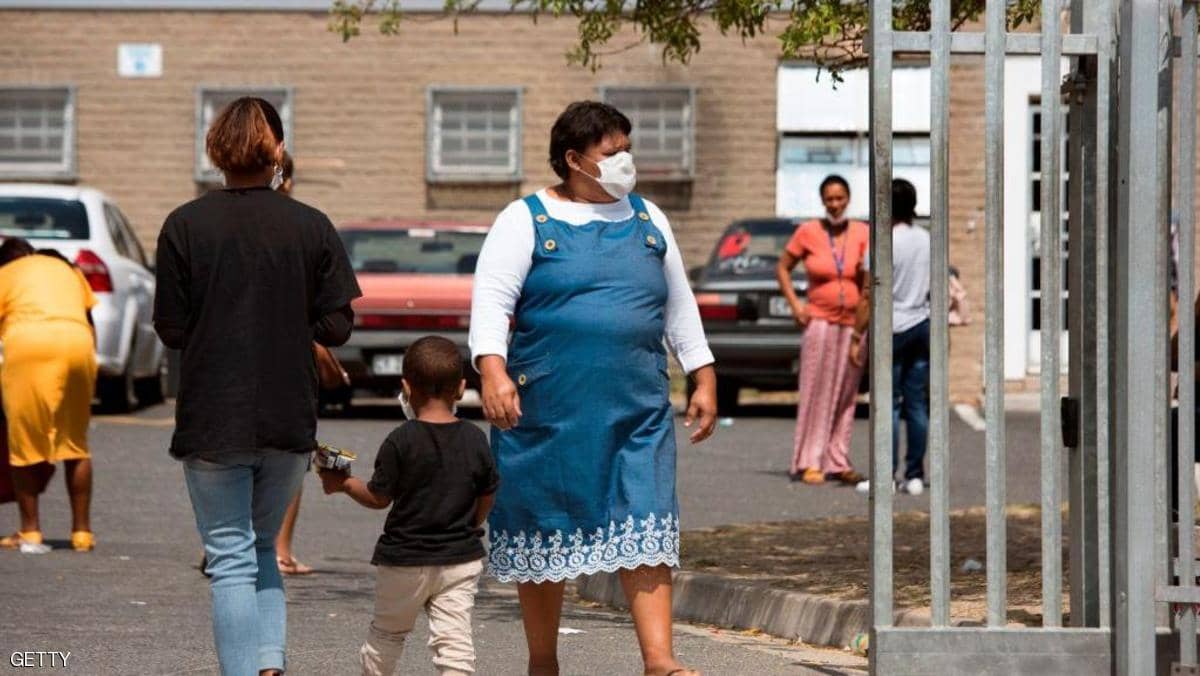 هل يقي الحر والشمس من كورونا؟