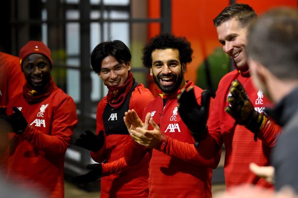 أندية البريميرليغ للاعبيها: توقفوا عن التدريب