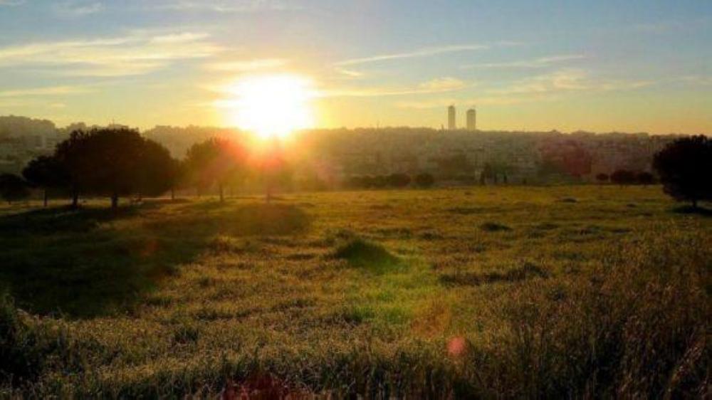 امتداد مرتفع جوي اليوم وأجواء دافئة