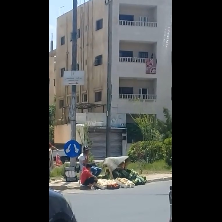 في ظل انتشار الكورونا.. أطفال خلف