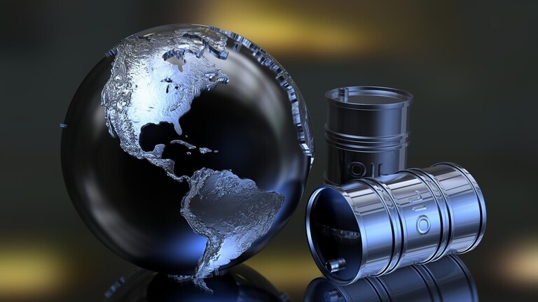 انهيار تاريخي للبترول الأمريكي.. وسعر البرميل