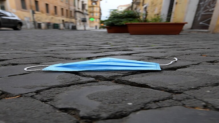 إيطاليا تحدد موعد بدء تخفيف إجراءات