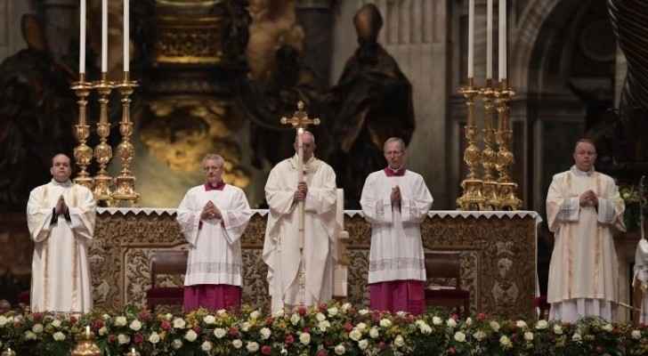 بالصور.. المسيحيون في الأردن يحتفلون بعيد