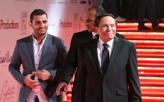 محمد إمام يرد على طلب محمد