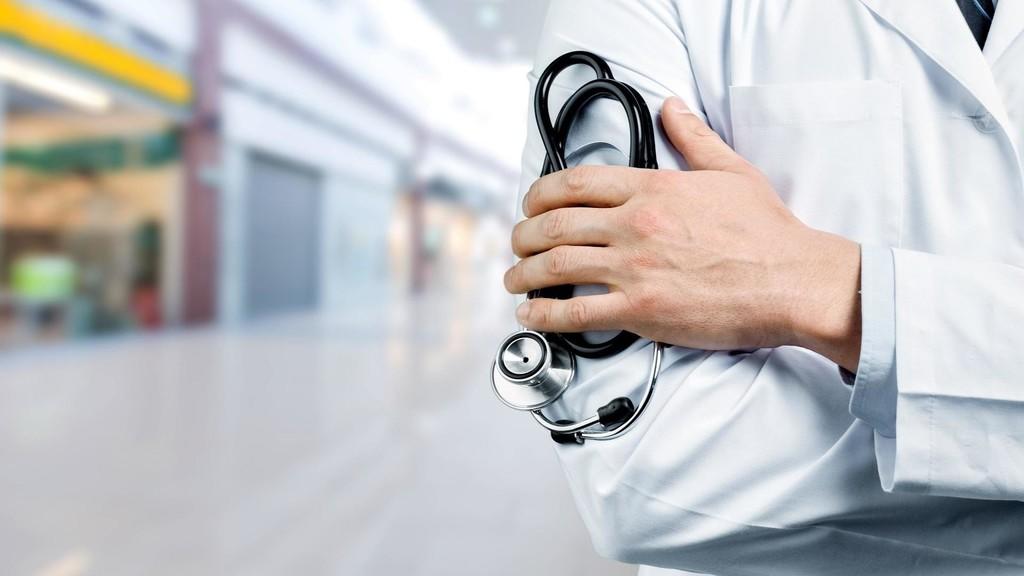 وزير الصحة يعمم اجراءات اعادة فتح