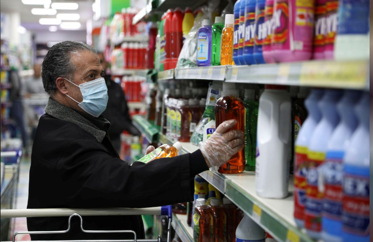 لجنة الأوبئة: انخفاض الاصابات بفيروس كورونا