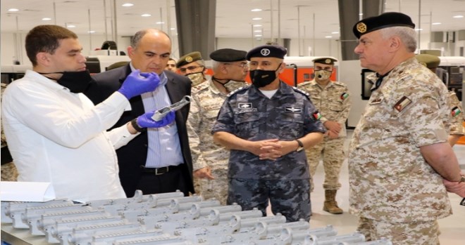 الحنيطي يزور مركز الملك عبدالله الثاني