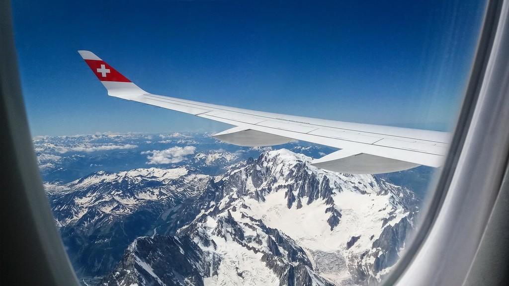 وصول 15 أردنيا من سويسرا