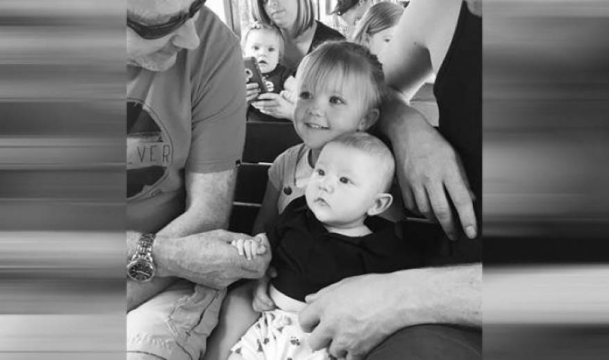 سفارة أميركية تستجوب طفلا عمره 3