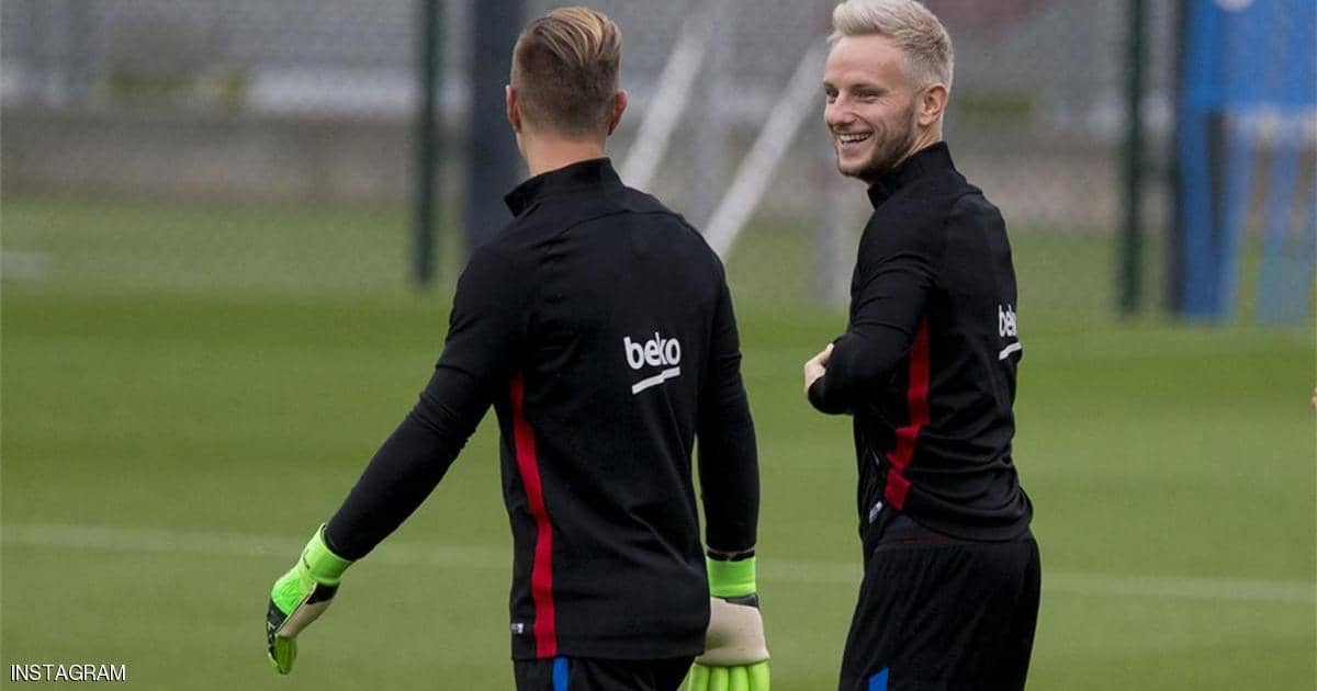 لاعبو برشلونة يجرون اختبارات فيروس كورونا