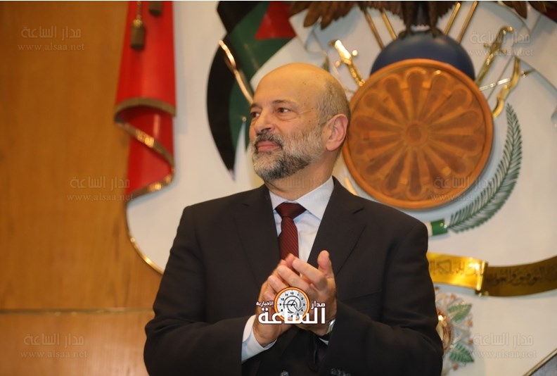 الرزاز: الحكومة تدرس خلال الفترة المقبلة