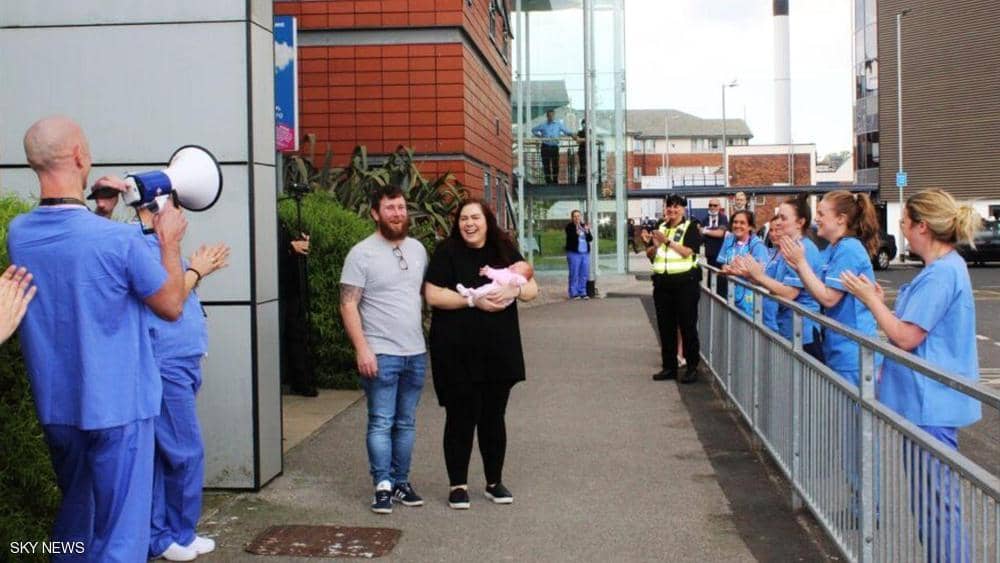 تجربة إنسانية مؤثرة.. الولادة في ظل