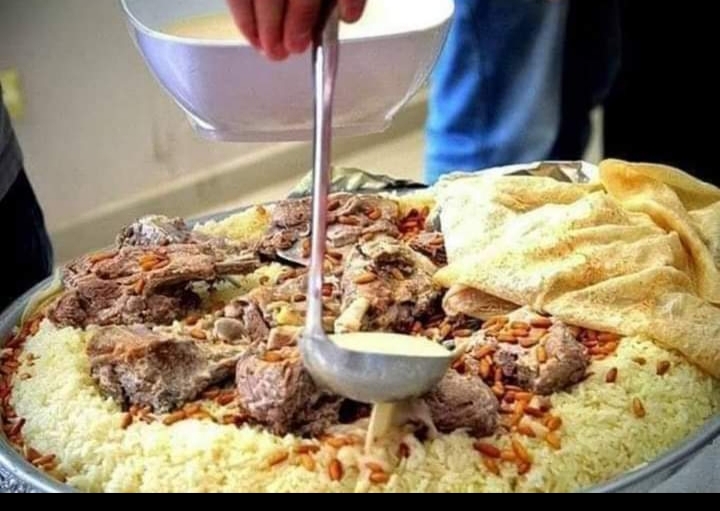 مصاب الكورونا في المفرق أقام عزومة