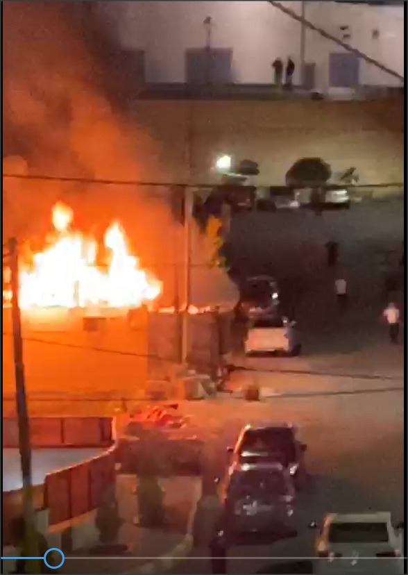 حريق داخل سوبر ماركت في ضاحية