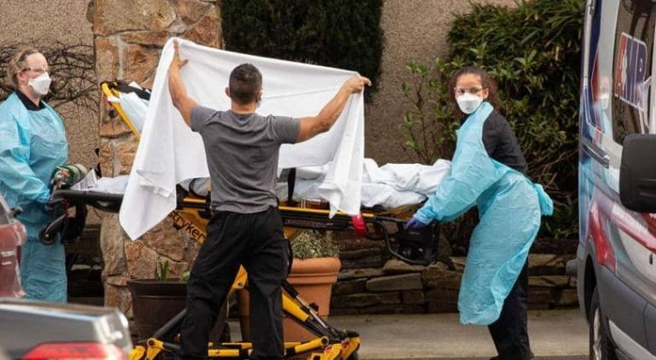 الولايات المتحدة تسجل 1,894 وفاة بفيروس