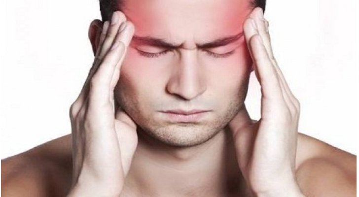 الصداع وفقدان حاسة الشم عوارض كورونا