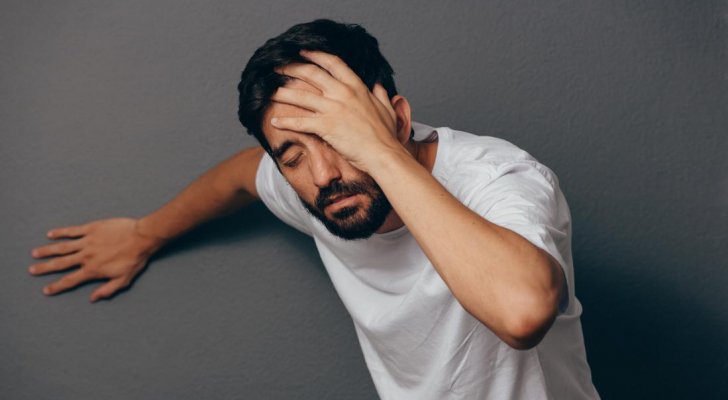 الشعور بالغثيان قد يكون علامة على