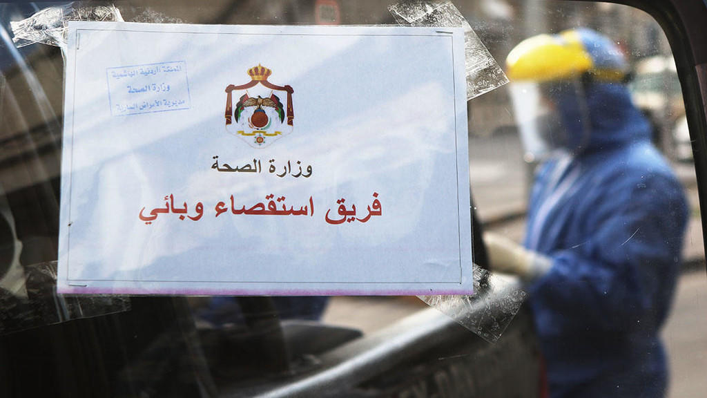 سحب 223 عينة لمخالطي مصاب الزرقاء