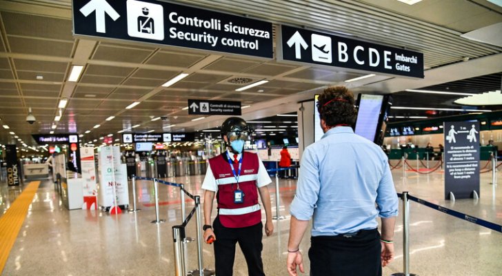 إيطاليا ترفع القيود عن السفر من