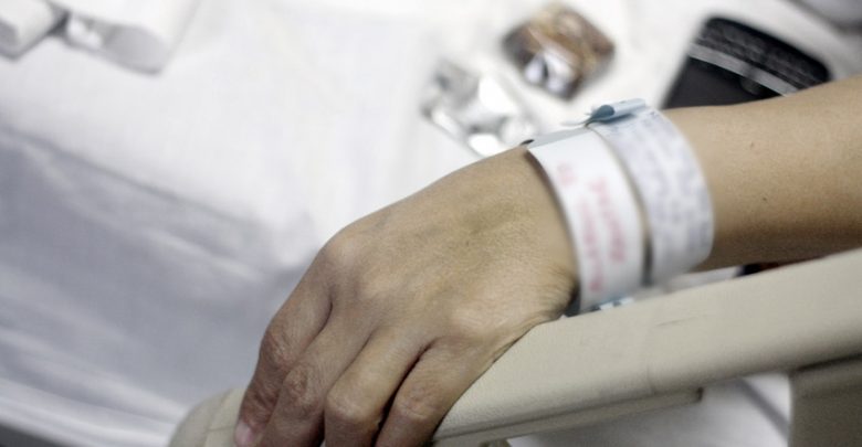 إعلامية أردنية تنقذ حياة شخصية من