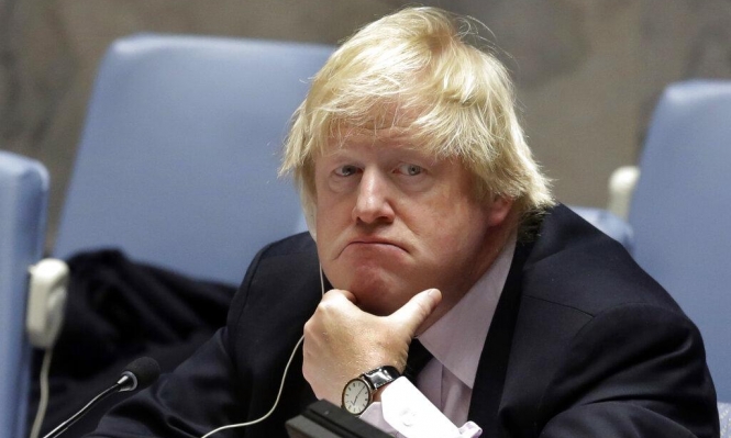 مستشار جونسون ضبط بـجرم كورونا.. والمعارضة