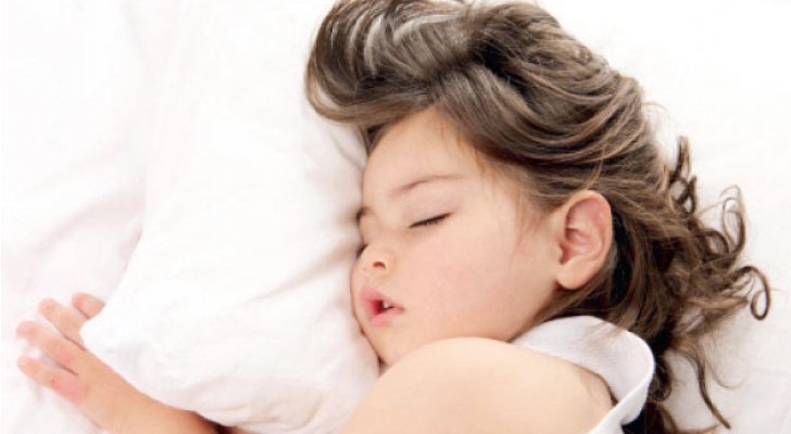 كيف ننظم نوم أطفالنا ونومنا بعد
