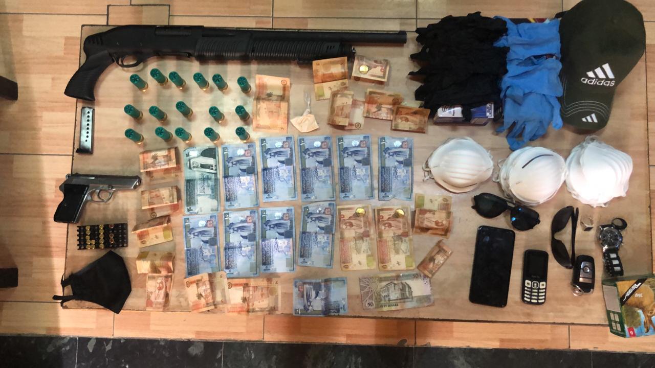 ضبط 3 اشخاص سلبوا صيدليات في