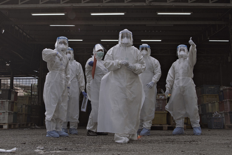 وفيات كورونا حول العالم تتجاوز 345